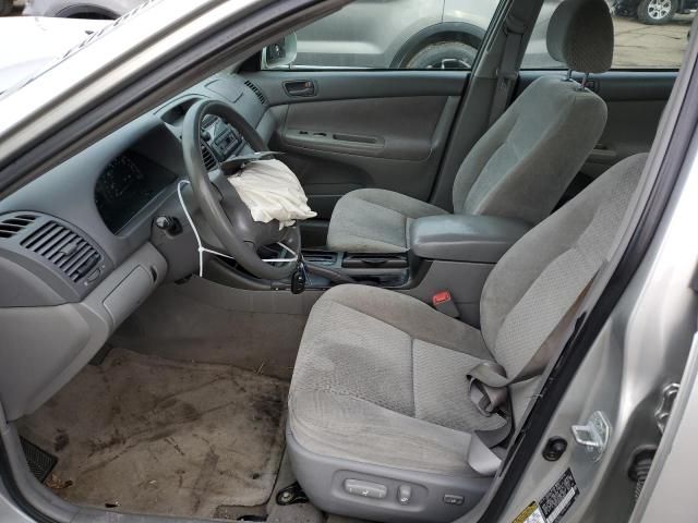 2004 Toyota Camry LE