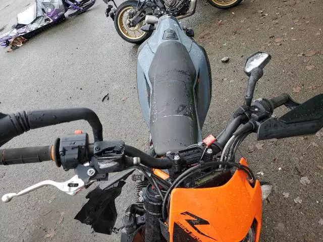 2021 KTM 690 SMC R