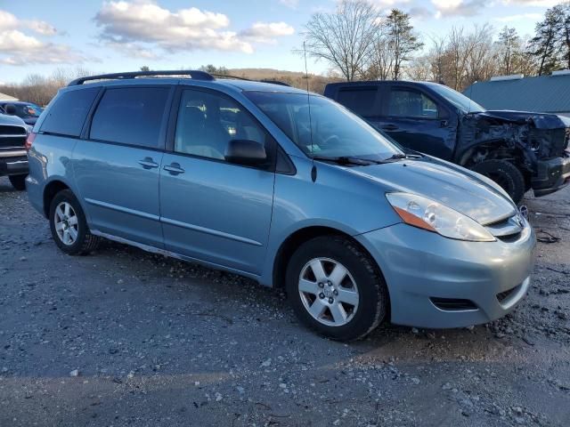 2009 Toyota Sienna CE