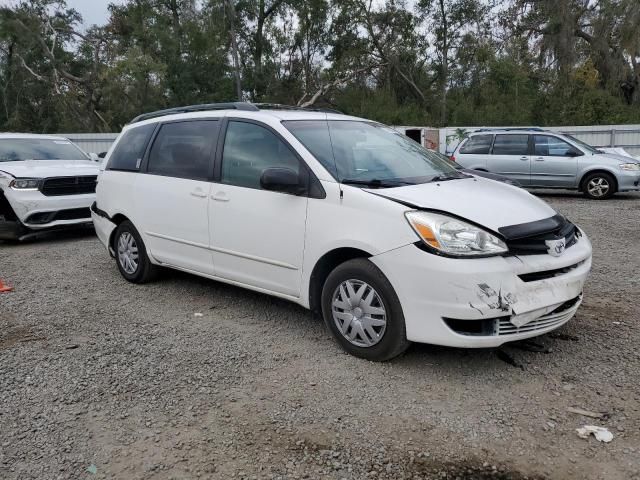 2004 Toyota Sienna CE