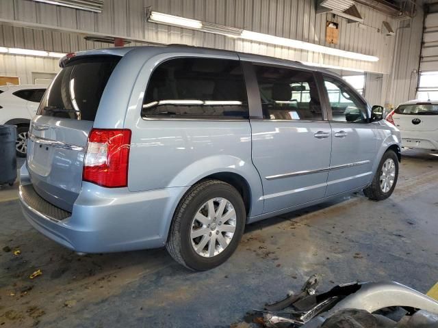 2013 Chrysler Town & Country Touring