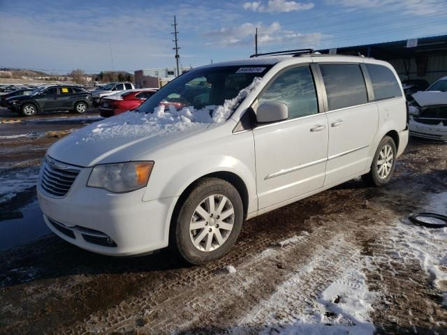 2016 Chrysler Town & Country Touring