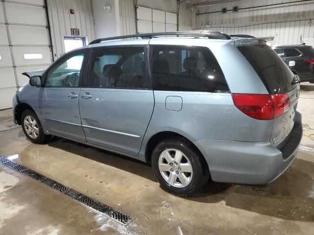 2005 Toyota Sienna CE