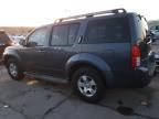 2005 Nissan Pathfinder LE