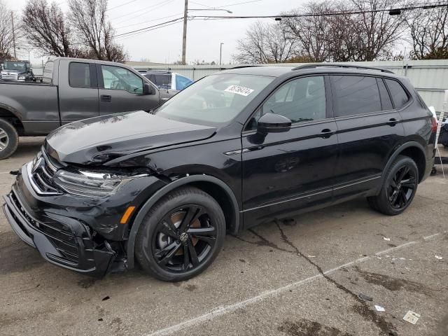 2024 Volkswagen Tiguan SE R-LINE Black