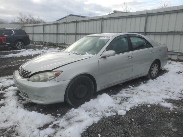 2005 Toyota Camry LE