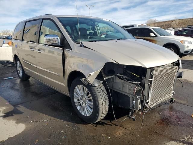 2012 Chrysler Town & Country Limited