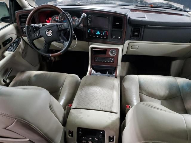 2005 Cadillac Escalade Luxury