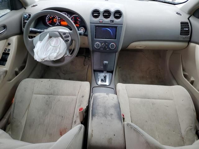 2010 Nissan Altima Base