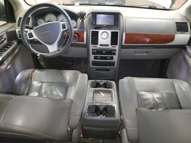 2008 Chrysler Town & Country Touring