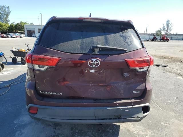 2019 Toyota Highlander SE