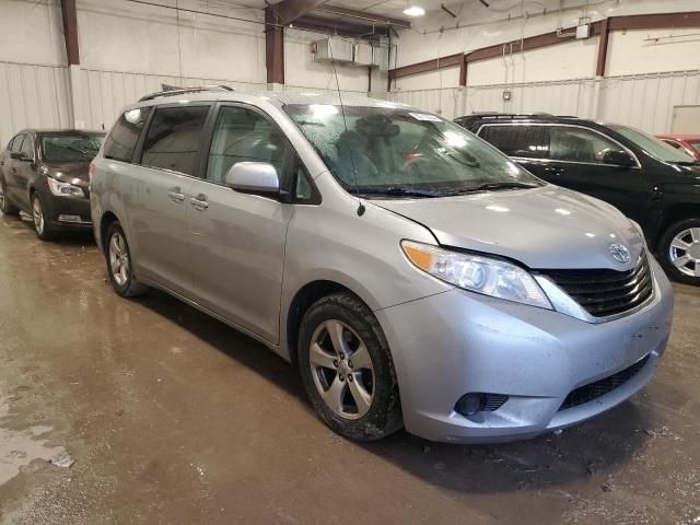 2013 Toyota Sienna LE