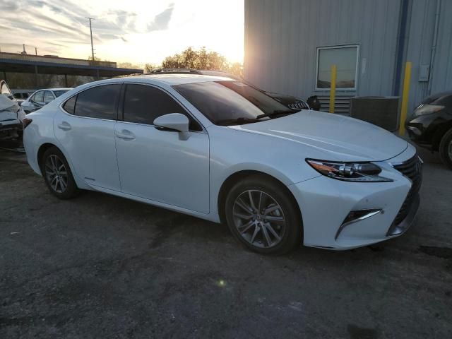 2017 Lexus ES 300H