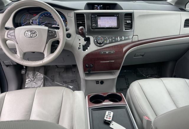 2014 Toyota Sienna XLE