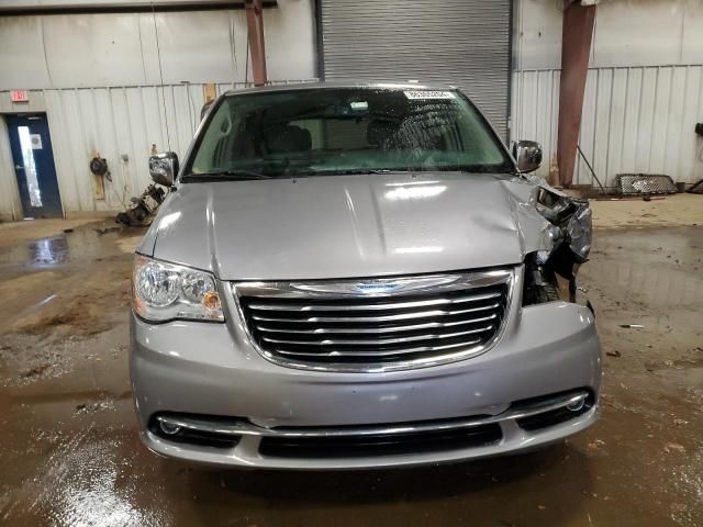 2015 Chrysler Town & Country Touring L