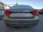 2015 Volkswagen Passat SE