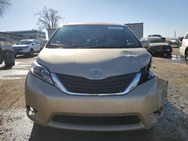 2011 Toyota Sienna XLE