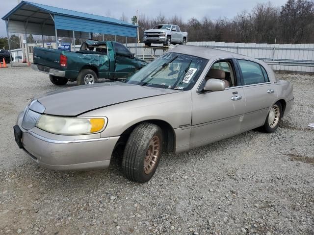 2001 Lincoln Town Car Executive