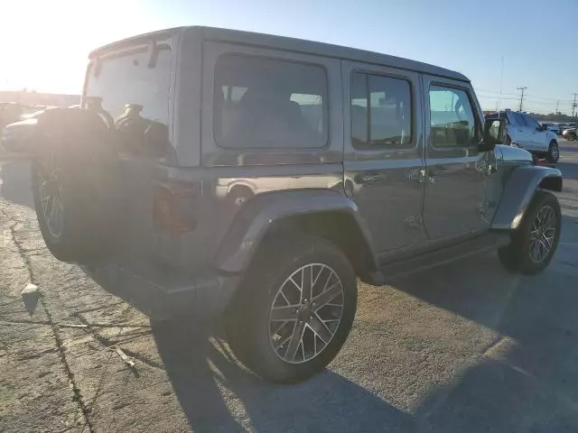 2022 Jeep Wrangler Unlimited Sahara 4XE