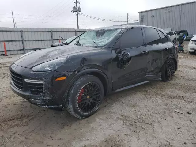 2016 Porsche Cayenne GTS