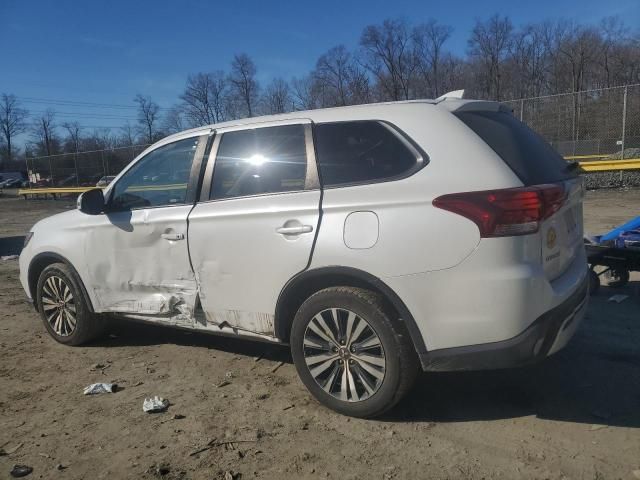 2020 Mitsubishi Outlander SE