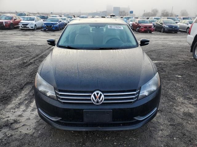 2014 Volkswagen Passat SE