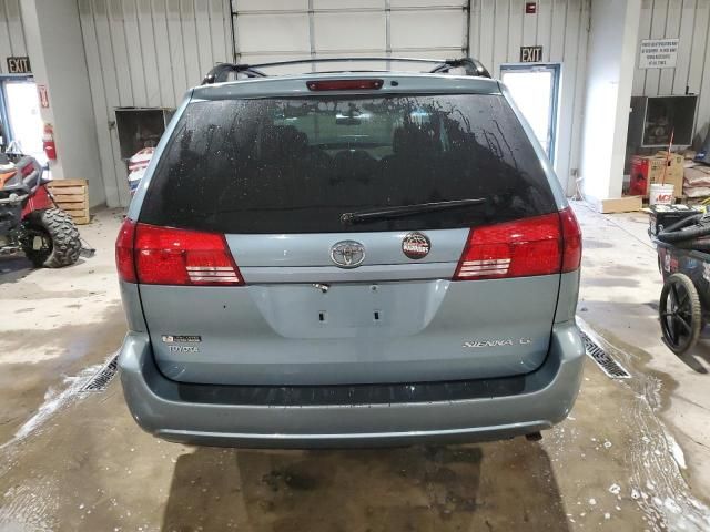 2005 Toyota Sienna CE