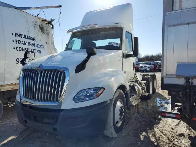 2018 International LT625