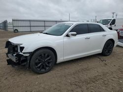 Chrysler Vehiculos salvage en venta: 2015 Chrysler 300C