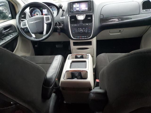 2012 Chrysler Town & Country Touring