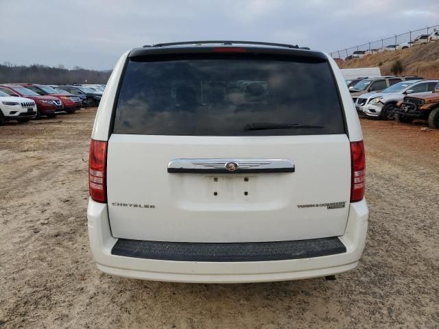 2010 Chrysler Town & Country Touring