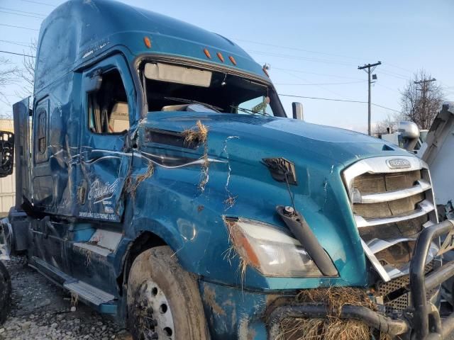 2018 Freightliner Cascadia 126