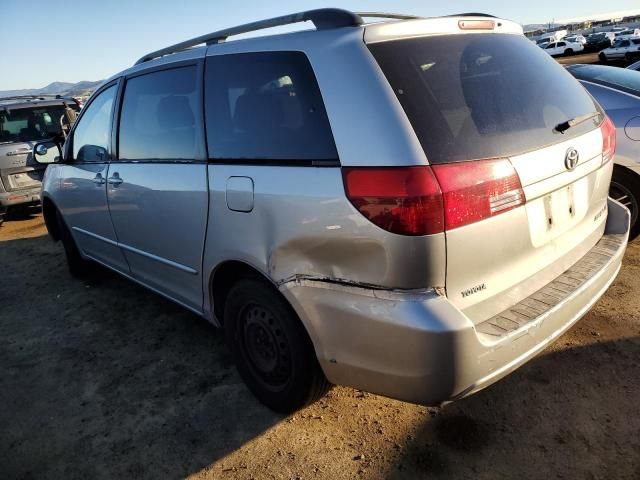 2004 Toyota Sienna CE