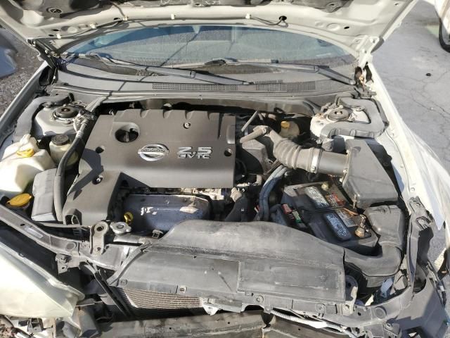 2002 Nissan Altima Base