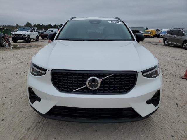 2024 Volvo XC40 Plus