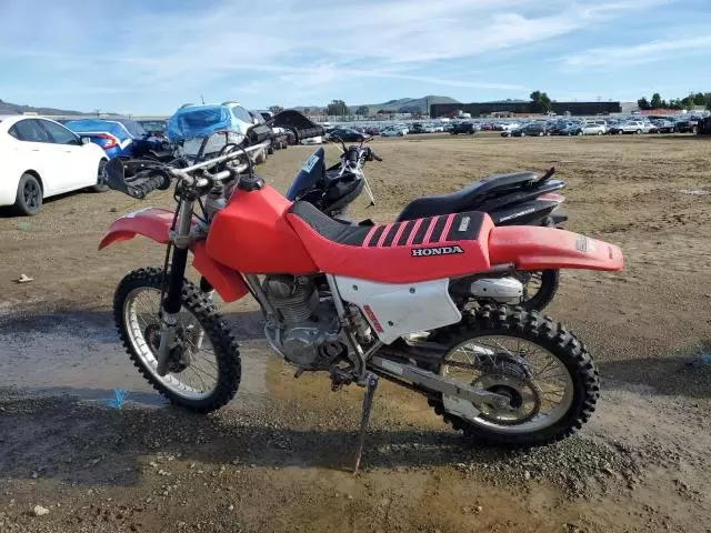 2002 Honda XR200 R