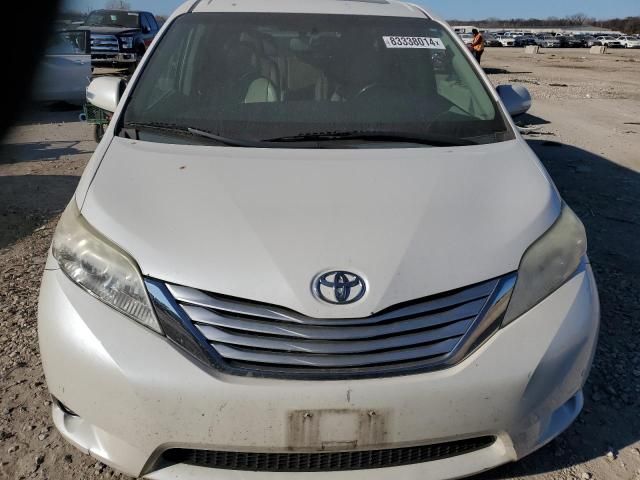 2013 Toyota Sienna XLE