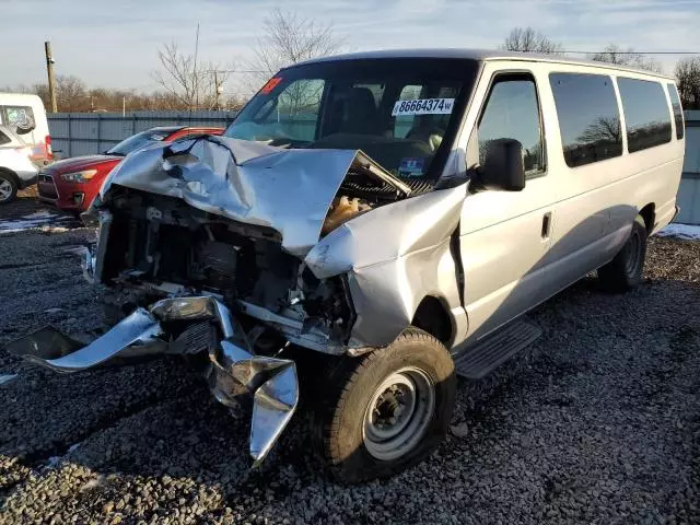 2013 Ford Econoline E350 Super Duty Wagon