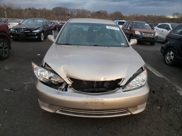 2005 Toyota Camry LE