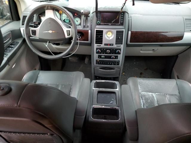 2010 Chrysler Town & Country Touring