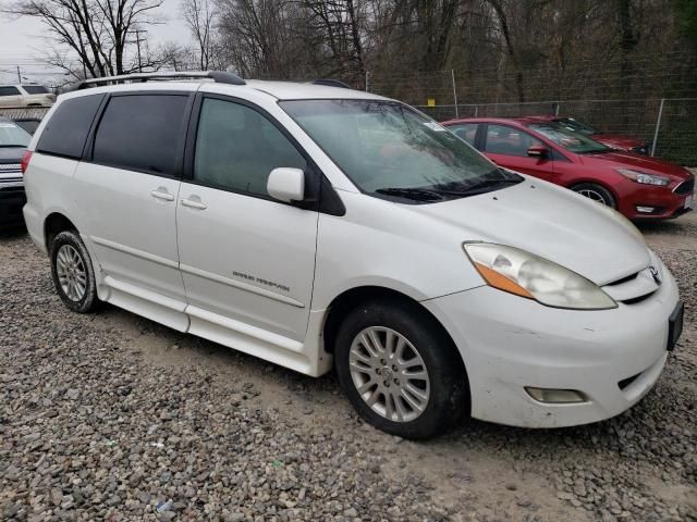 2008 Toyota Sienna XLE