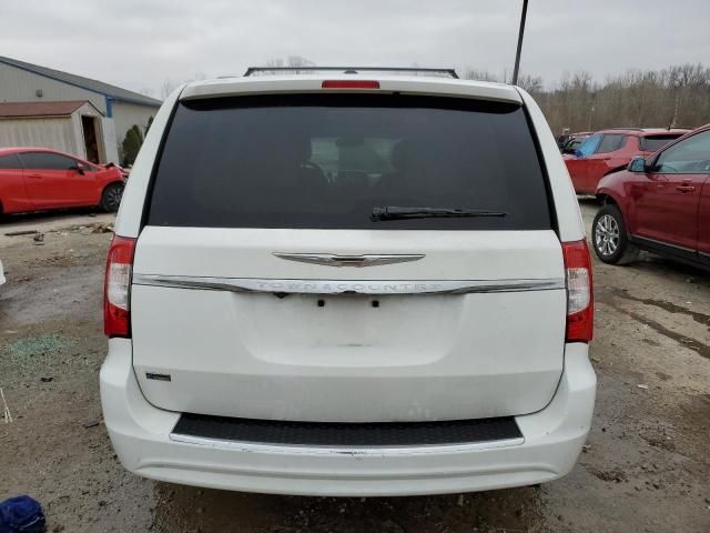 2013 Chrysler Town & Country Touring