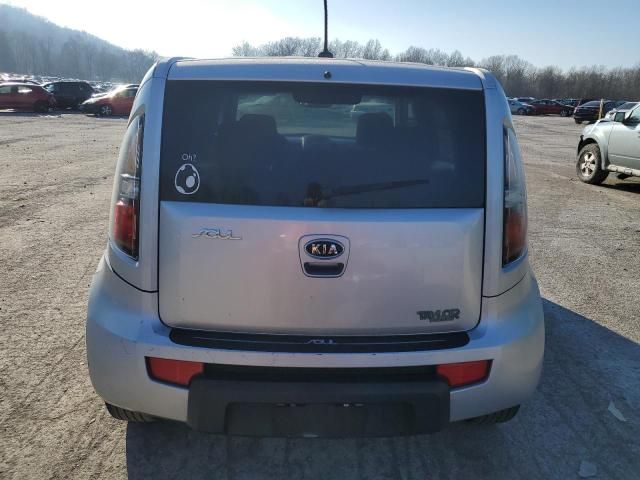 2011 KIA Soul +