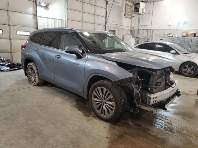 2021 Toyota Highlander Hybrid Platinum