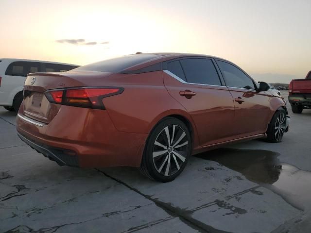 2022 Nissan Altima SR