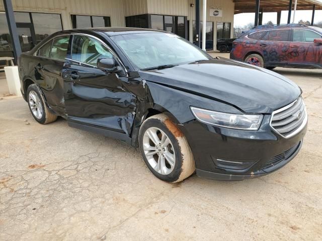 2018 Ford Taurus SEL