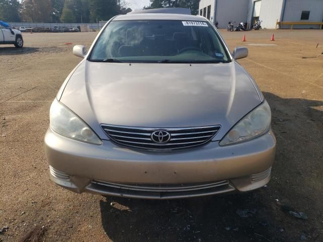 2005 Toyota Camry LE