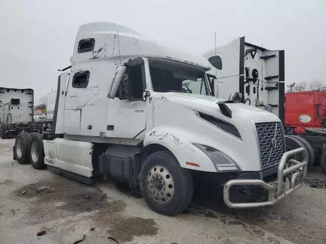 2024 Volvo VN VNL