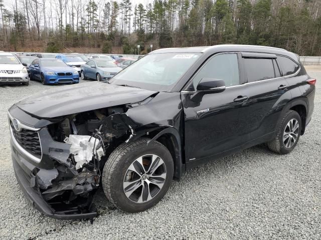 2020 Toyota Highlander Hybrid XLE