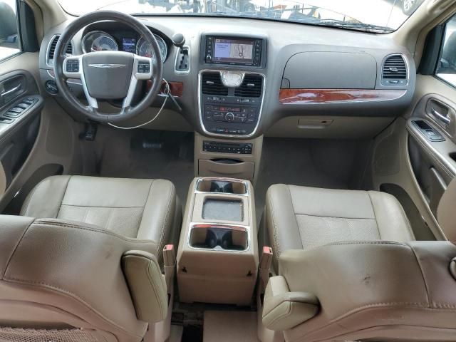 2012 Chrysler Town & Country Touring L